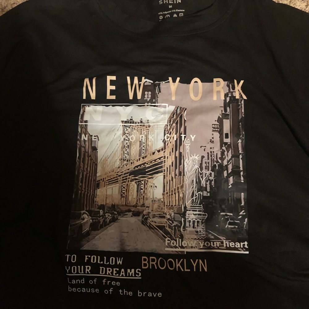 New York Black T shirt